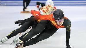 泰德·威廉姆斯在二战期间应征入伍担任飞行员，回归后依然保持顶尖打击状态