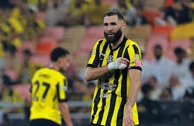 2016 赛季：芝加哥小熊队在总决赛第七战的那场雨后暂停，成为了命运转折点